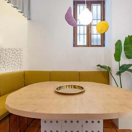 Apartup Market Square Studio Valencia Exterior photo